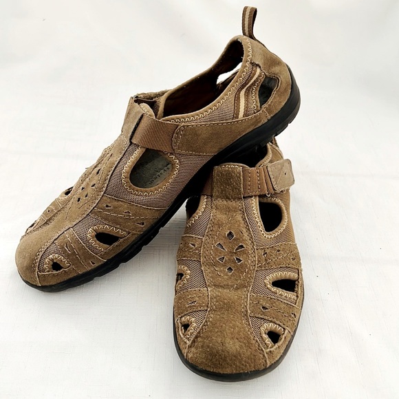 Earth Origins / Sporty Active Shoe - Picture 2 of 11